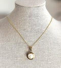 Golden Frame Pearl