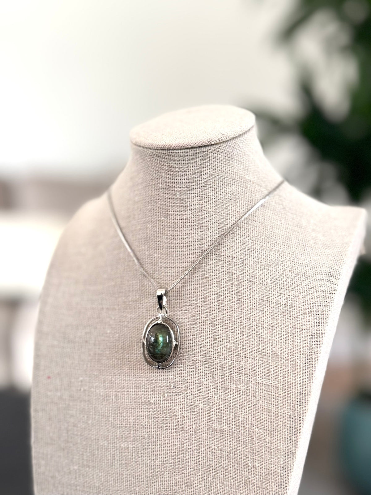 Deep Green Gemstone Oval Pendant