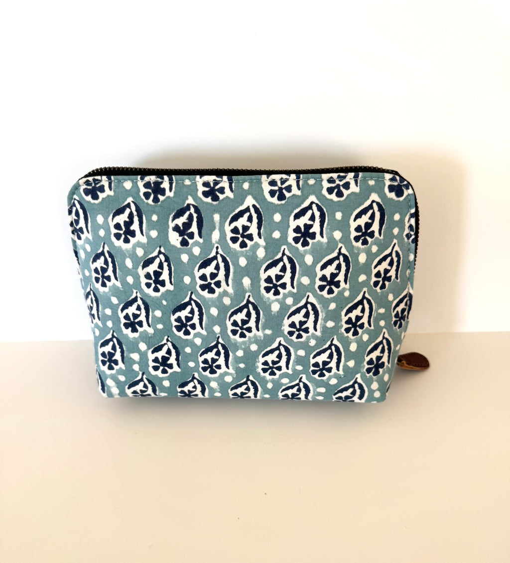 The Everyday Pouch - Blue Florals