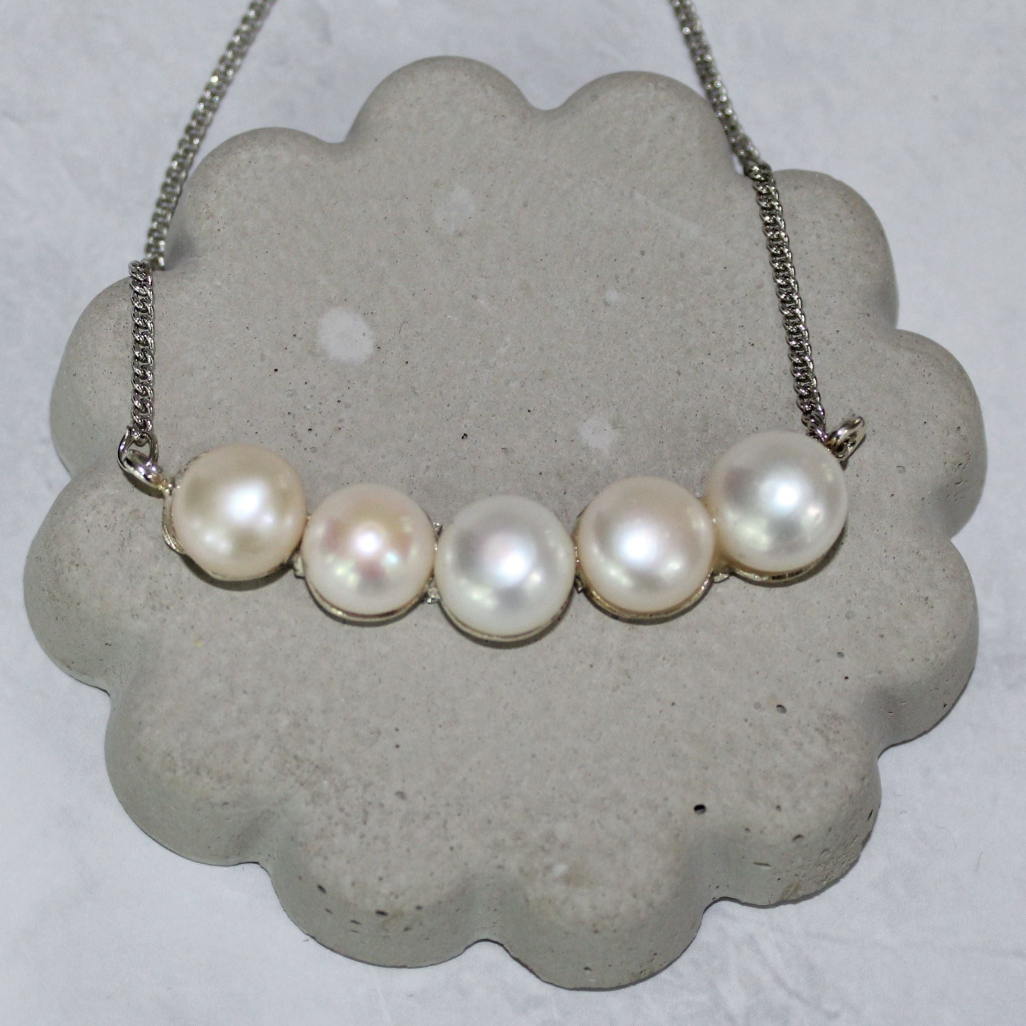 Five Pearl necklace